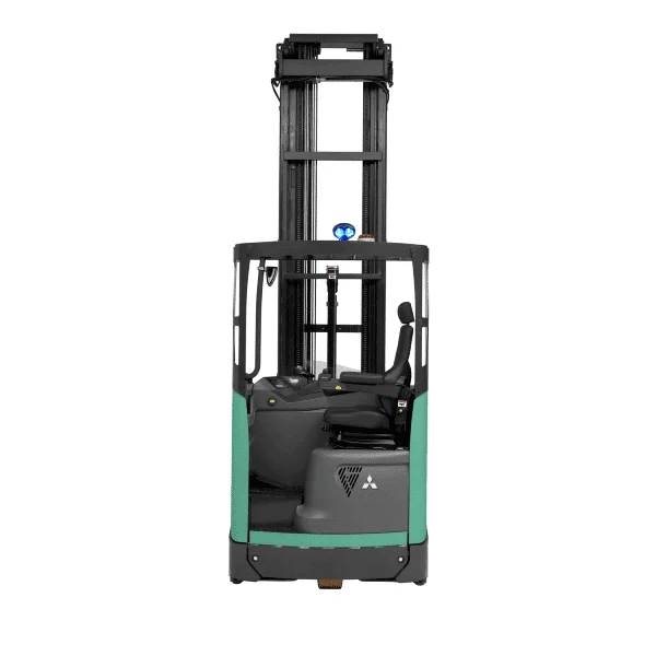 matériels de manutention - chariot a mat retractable electrique RB16N3 Mitsubishi sur fond blanc