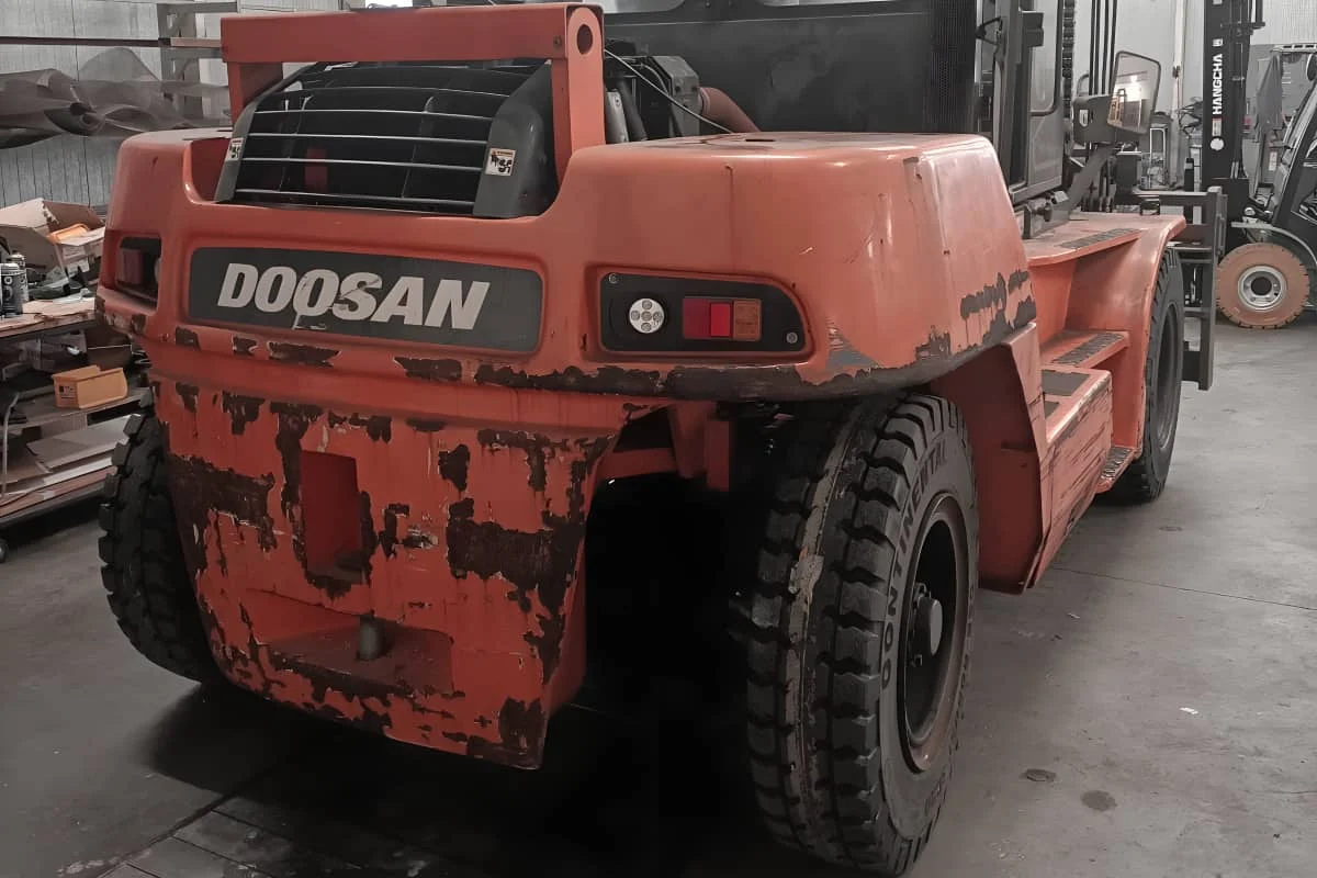 remise en etat chariot elevateur doosan chez vdm technologies