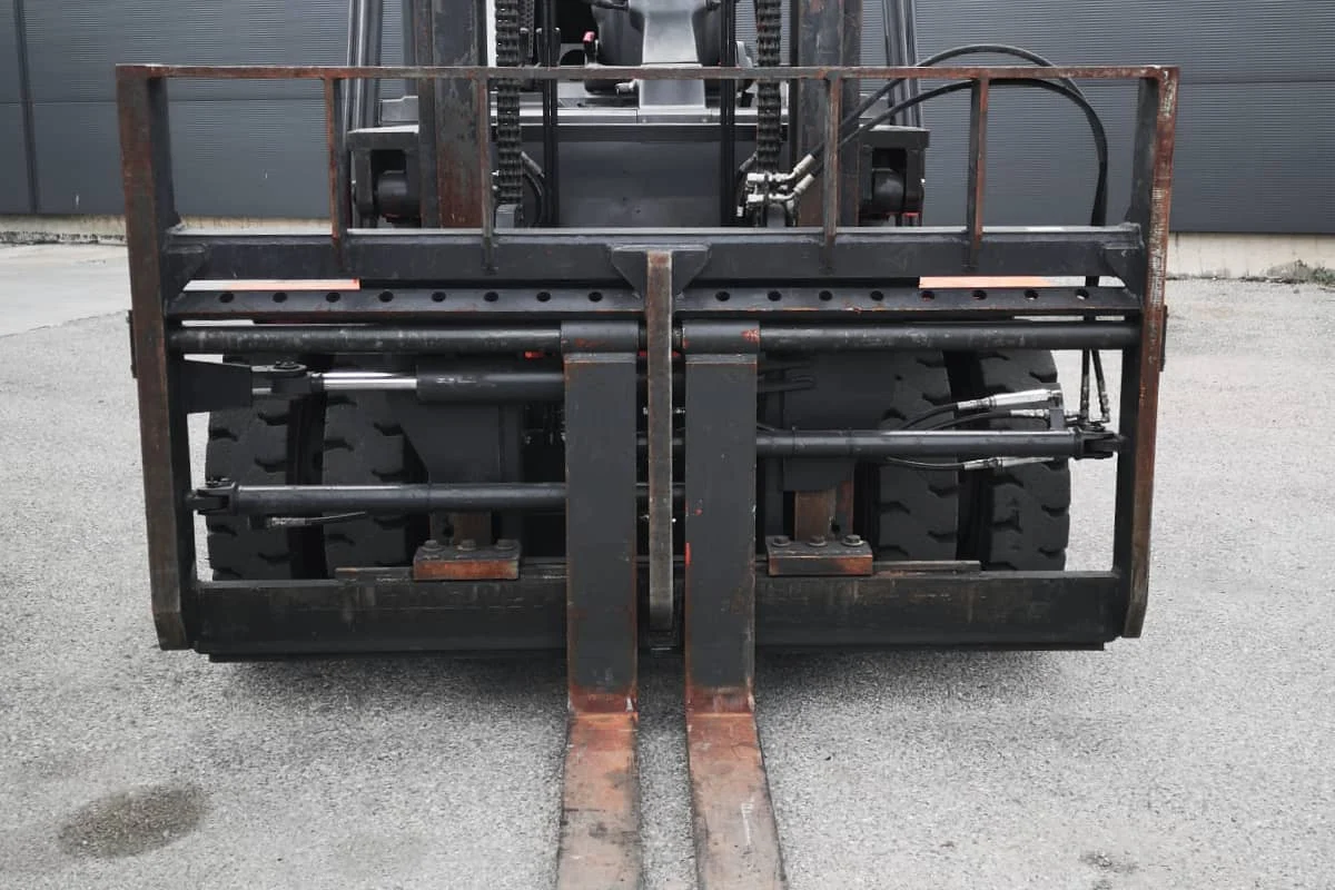 achat d'accessoires de manutention pour un chariot elevateur avec son tablier porte fourche